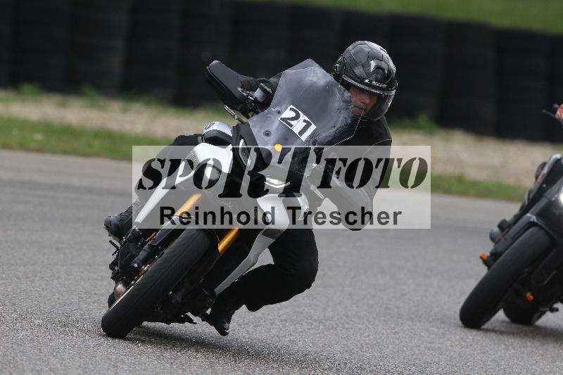 Archiv-2025/10 23.04.2025 Cornu Master School ADR/rot-rouge/21